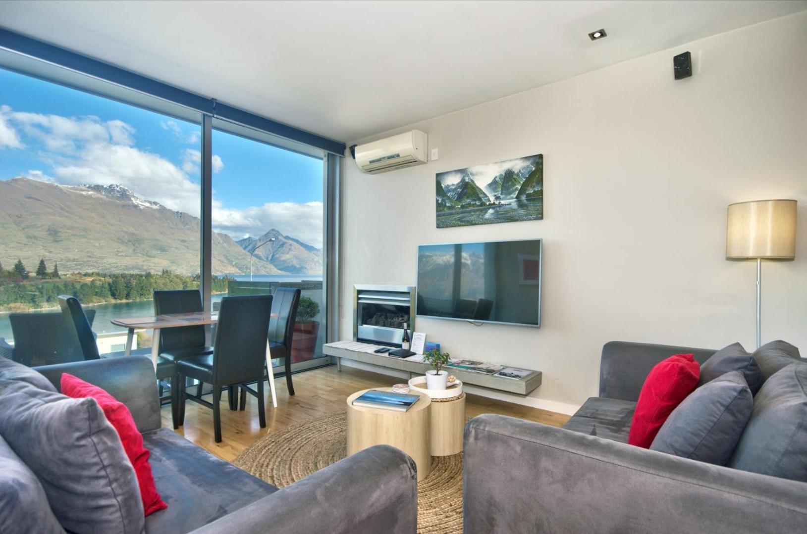Pure Retreat Lake Views Queenstown Exterior photo